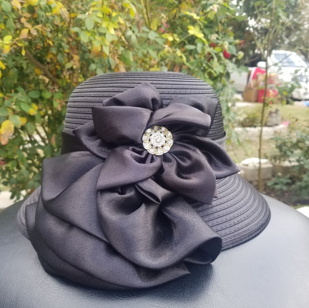 Giovanna Signature Black Church hat